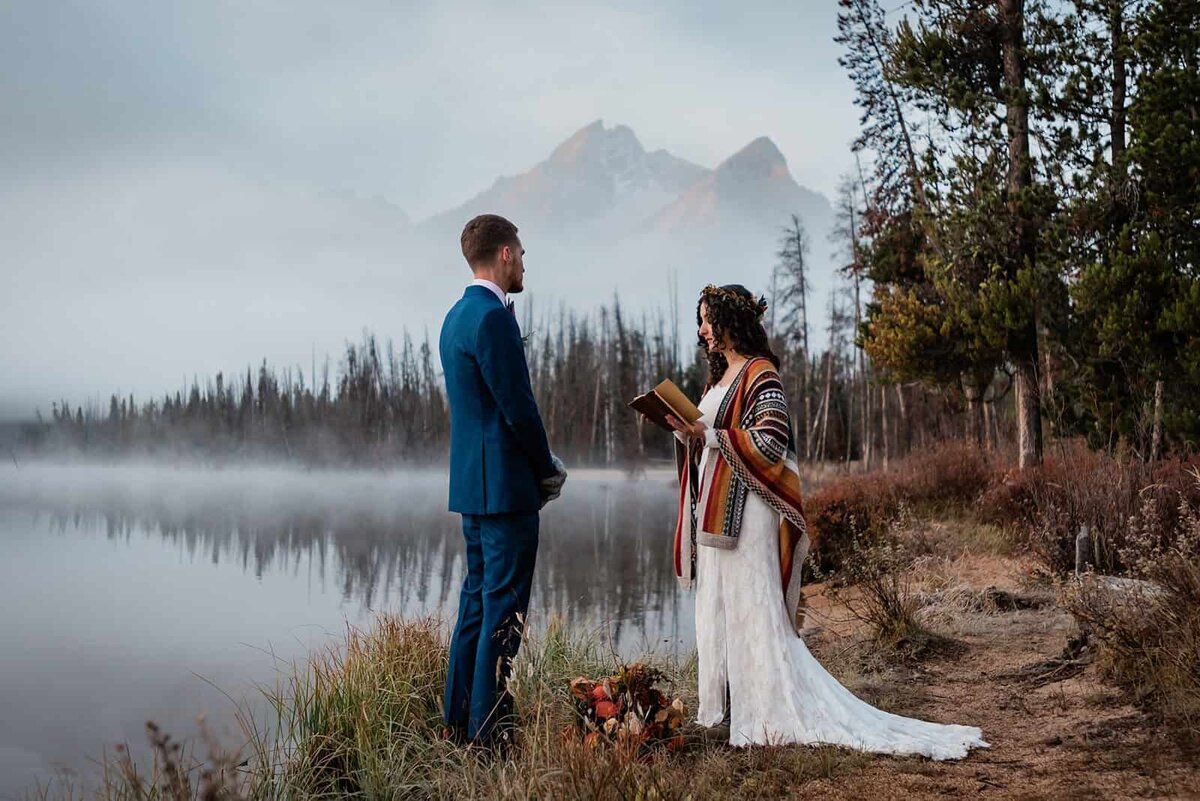 Idaho-sawtooth-mountains-destination-elopement-location
