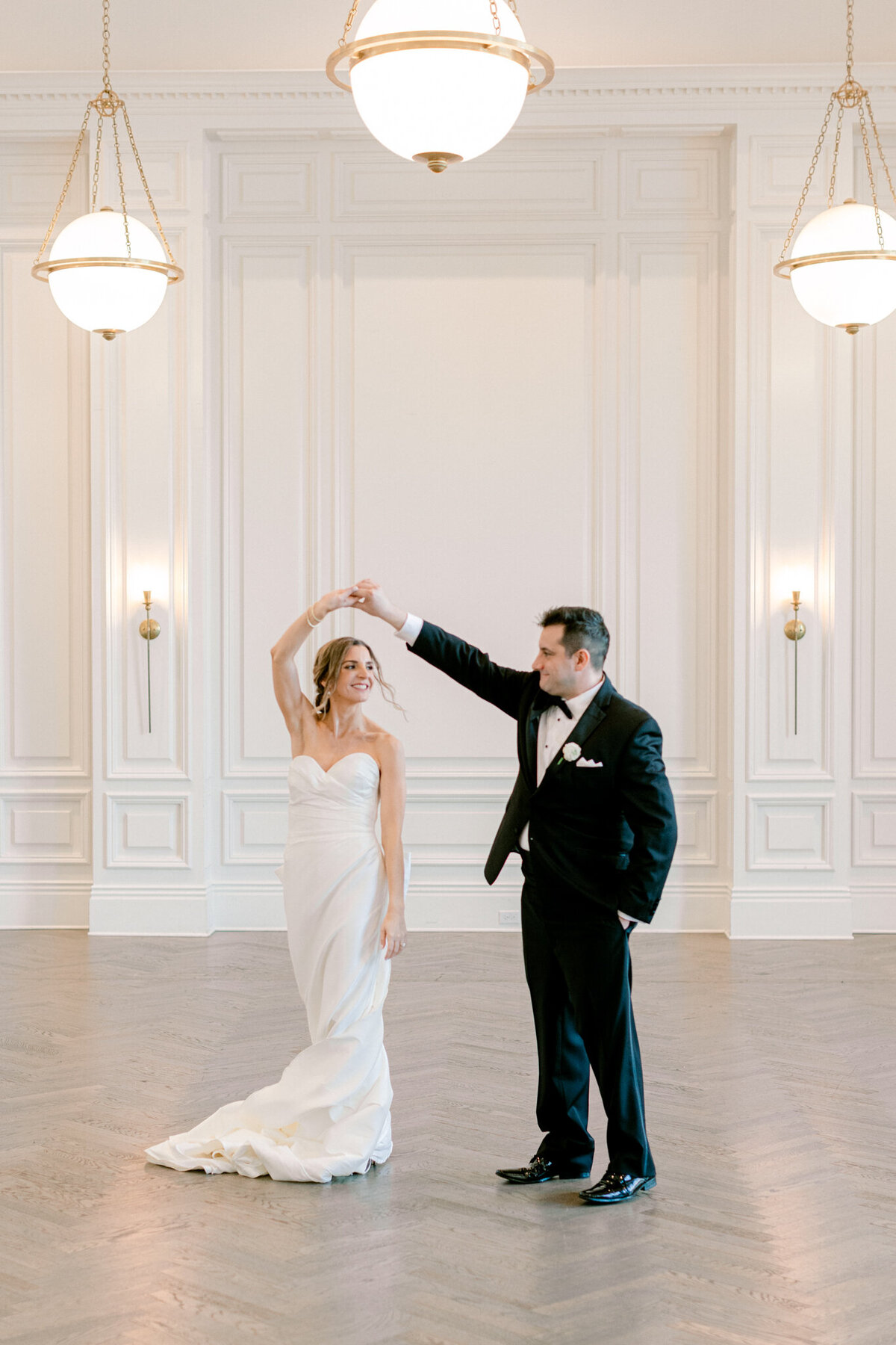 Virginia & Michael's Wedding at the Adolphus Hotel | Dallas Wedding Photographer | Sami Kathryn Photography-174