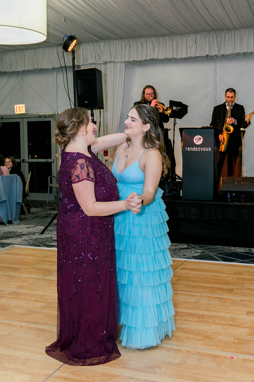 Eliana-Melmed-Photography-Chicago-LosAngeles-Jewish-WeddingPhotography-DInnerSpeeches-00024