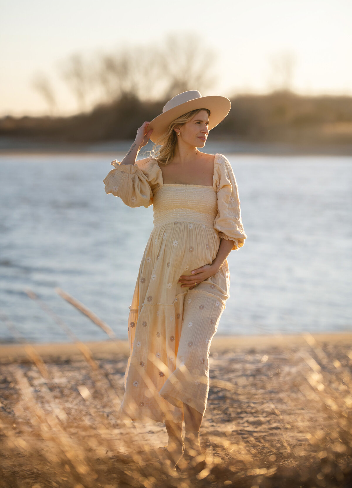 Cottage Photography maternity beach session
