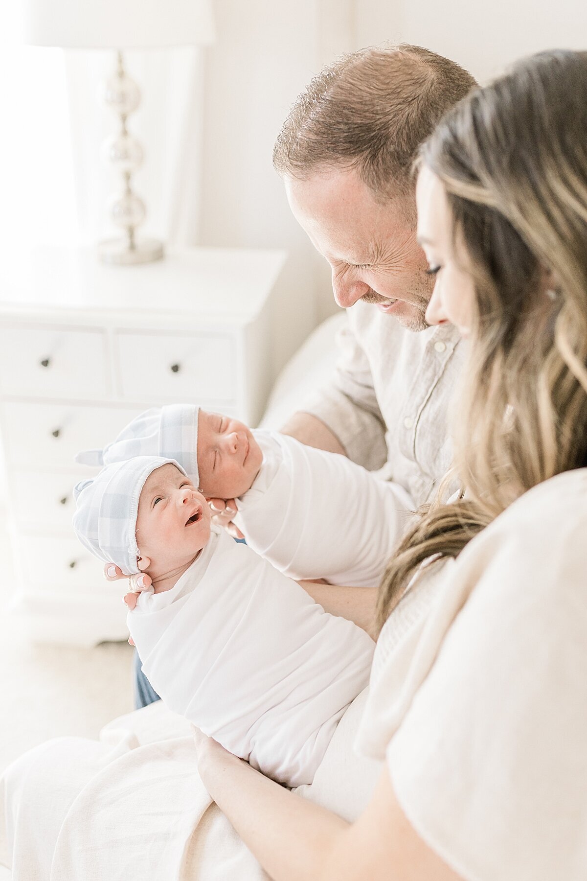 charleston-baby-photographer-twin-newborn-session-caitlyn-motycka-photography_0013