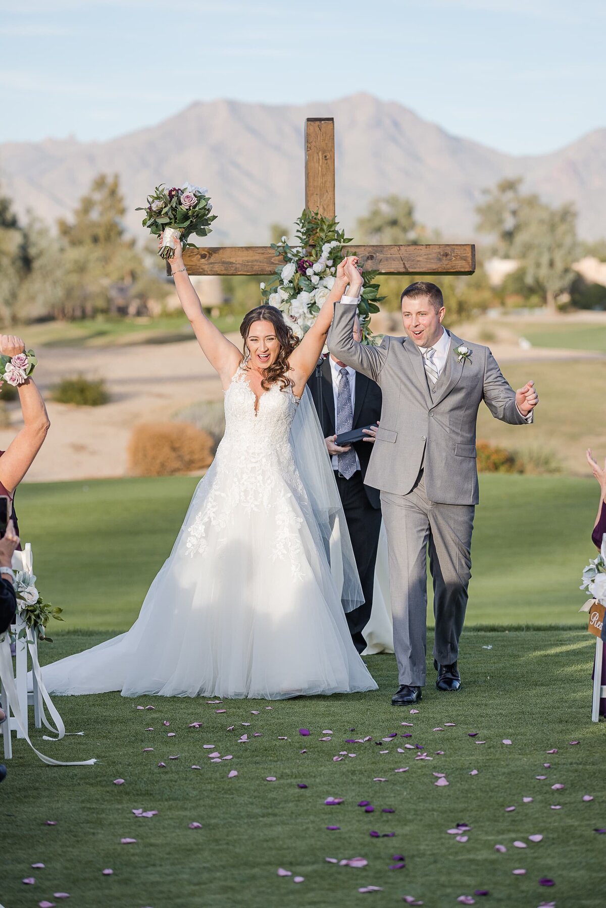 Scottsdale-Wedding-Photographer-Gainey-Ranch-Bride-Groom-Ceremony-1447