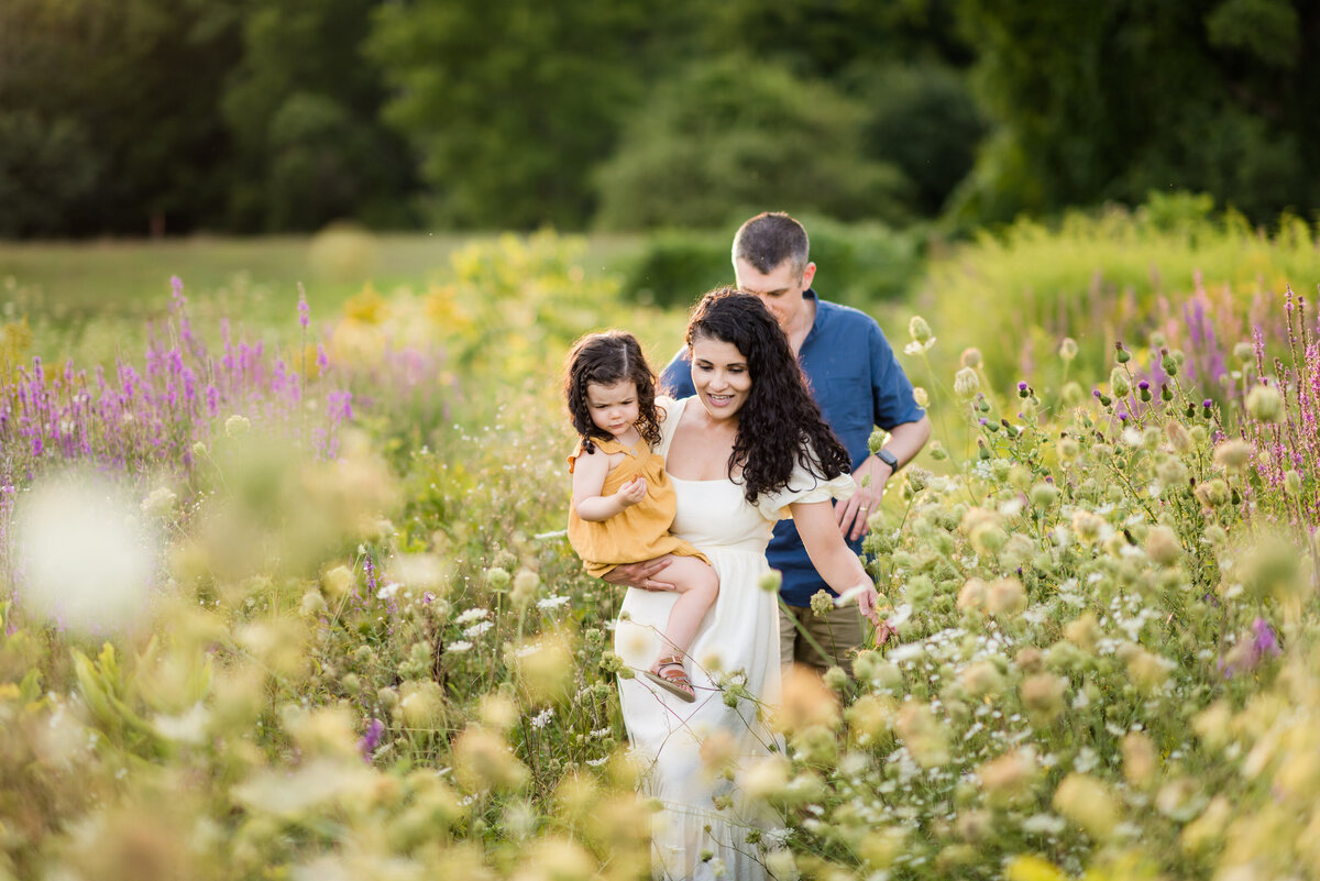 Boston-family-photographer-bella-wang-photography-Lifestyle-session-outdoor-wildflower-61