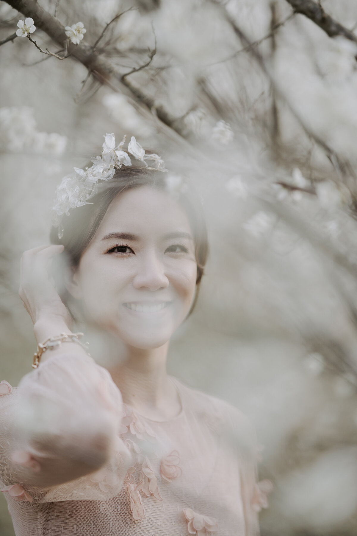 a Singaporean bride during her prewedding photoshoot in South Korea