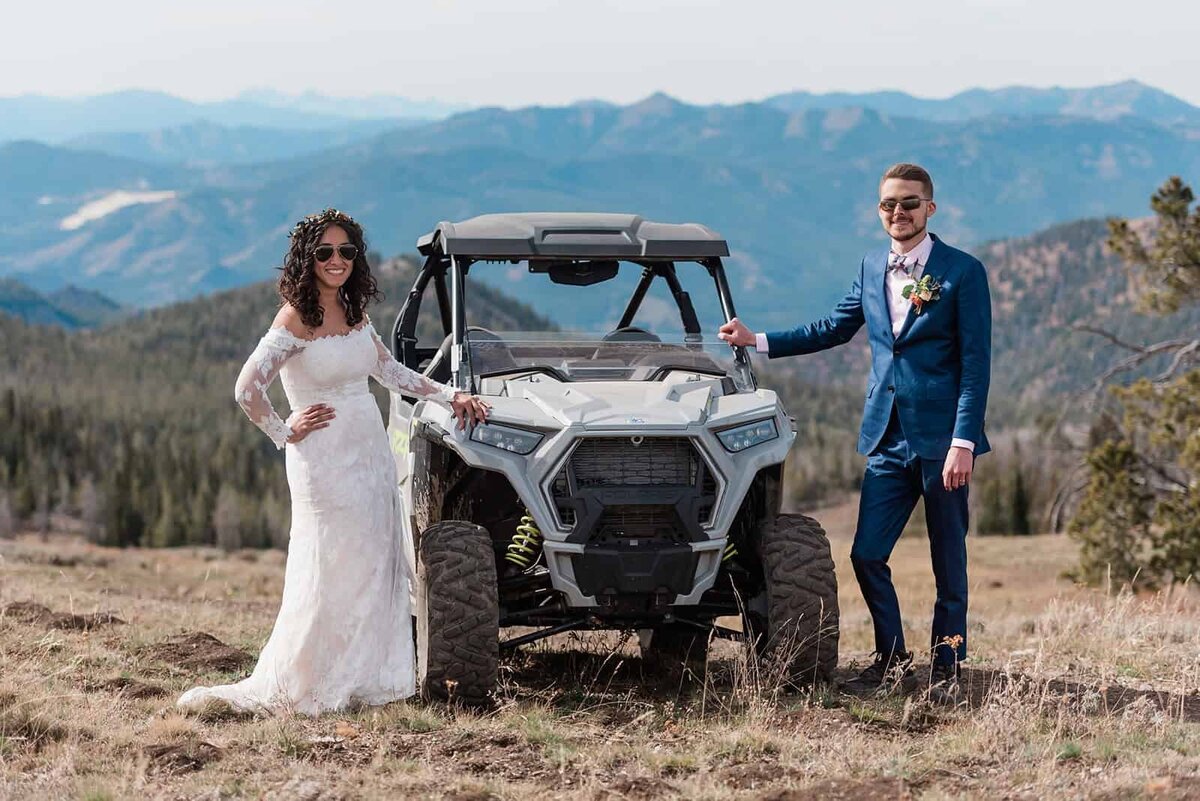 sawtooth-mountains-elopement-photographer-planner