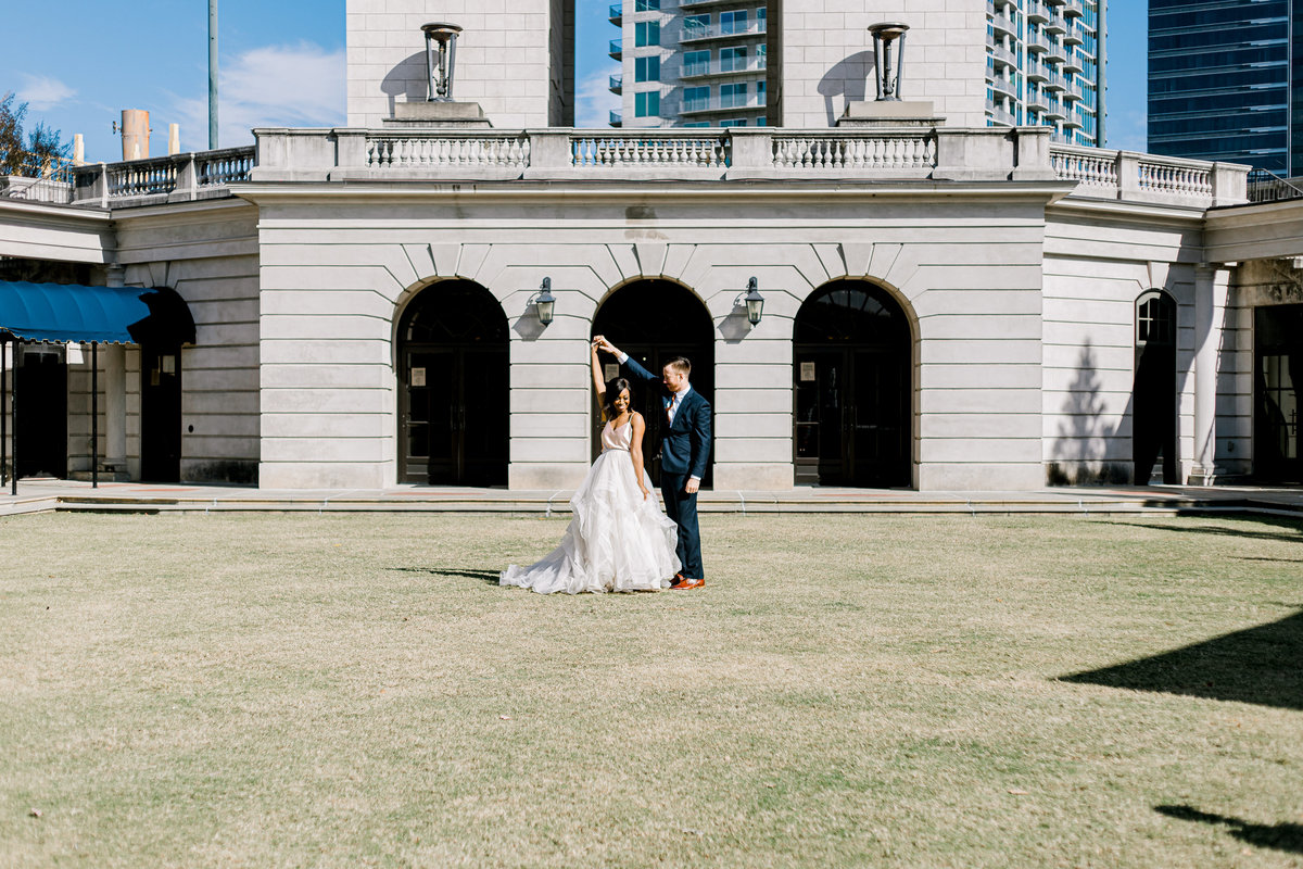 Millennium gate museum atlanta couple photography and wedding-45