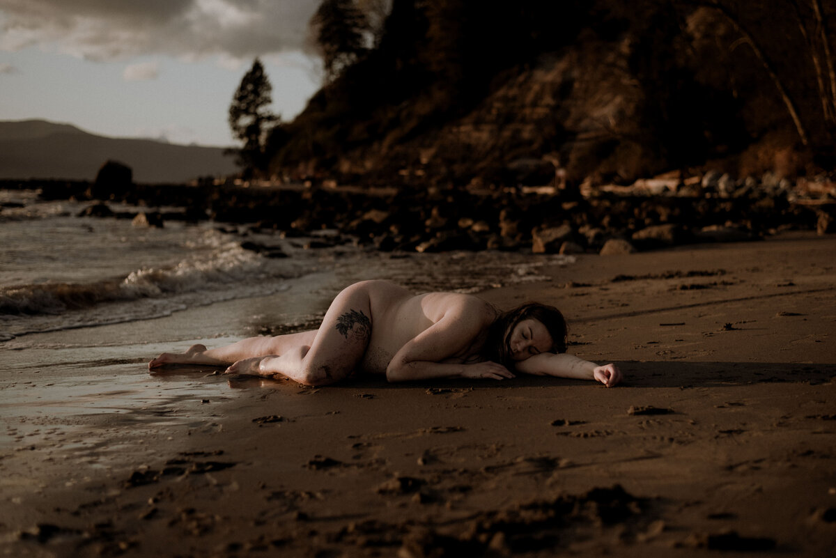 wreck-beach-vancouver-boudoir-photographer-maple-ridge-61