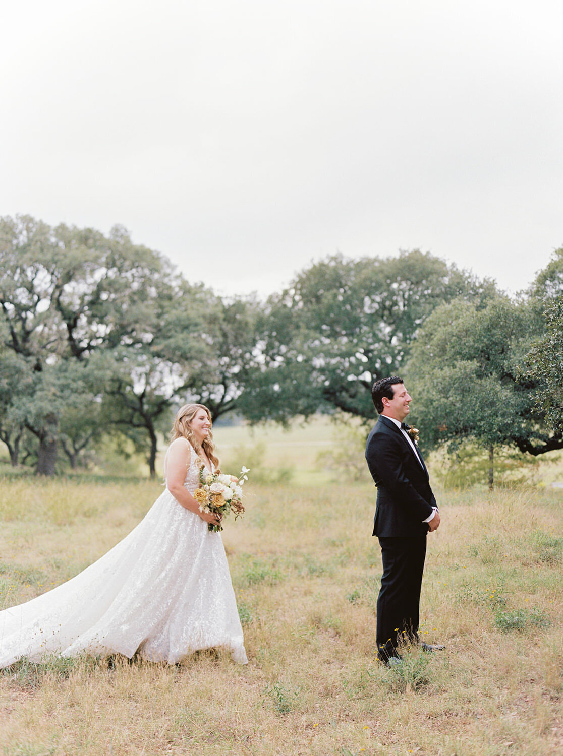 306-Texas-film-wedding-photographer-RuétPhoto-MarisaMattWedding_featherandtwine-327_websize
