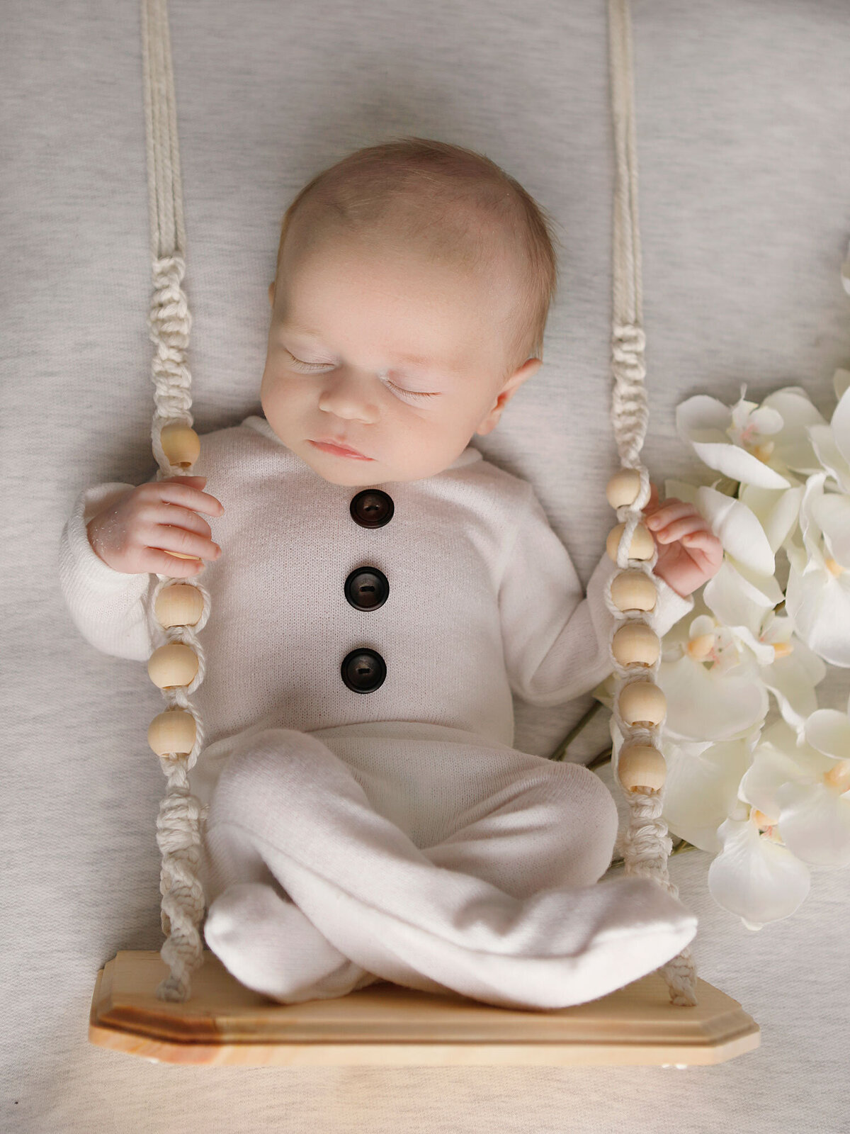 Oakville-in-home-newborn-session-baby-girl-three-weeks-old