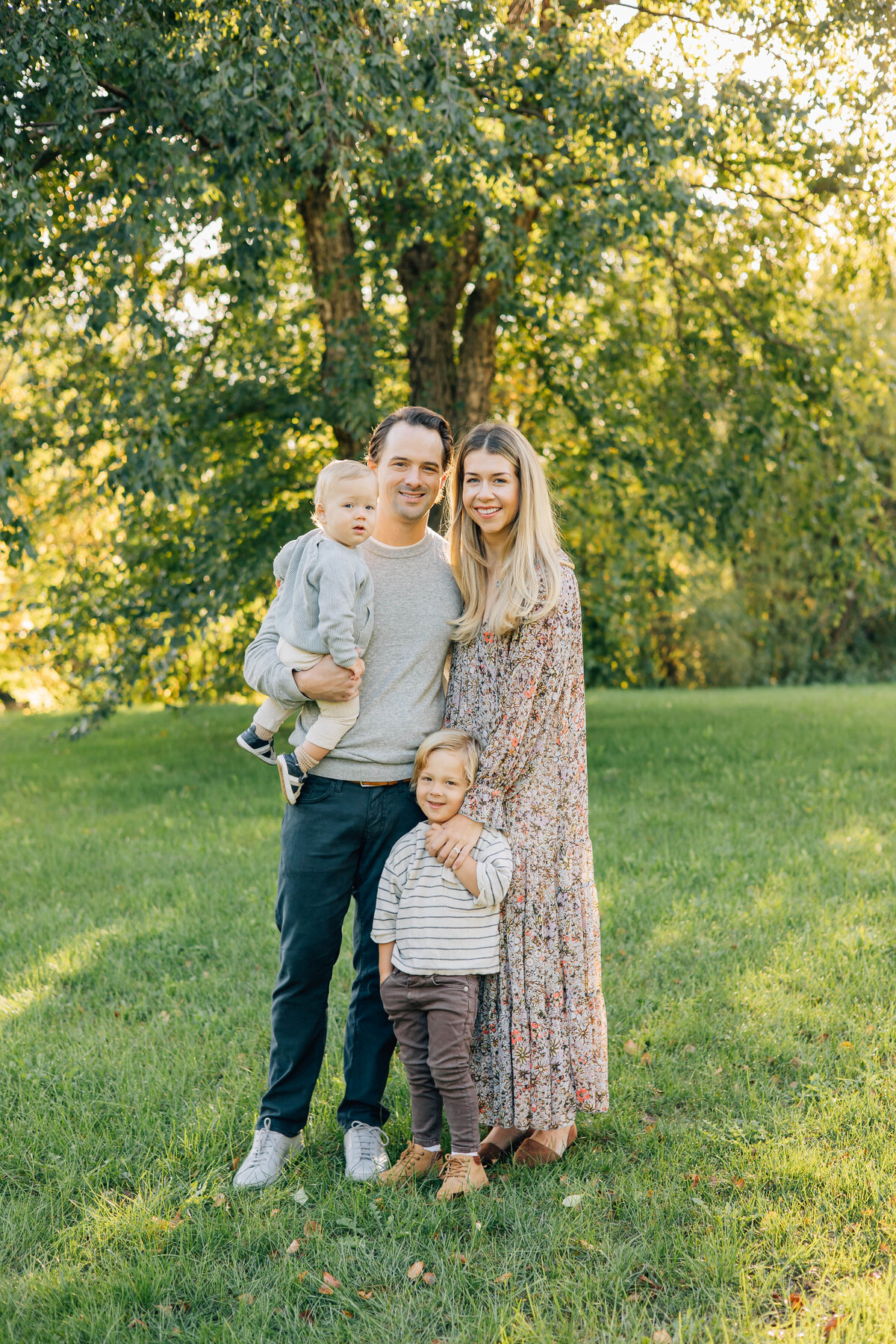 Edina_summer_family_pictures-Kristen_Dyer_Photography (3)