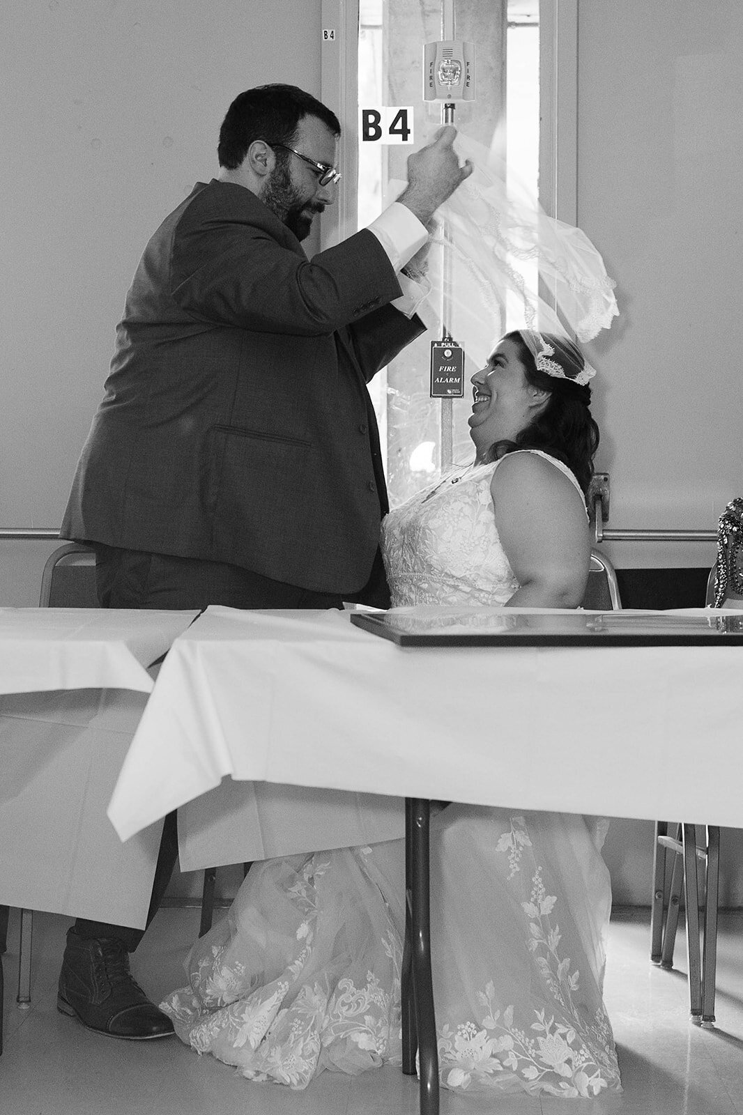 Eliana-Melmed-Photography-Chicago-LosAngeles-Jewish-WeddingPhotography-ElianaSklar-Tisch-00202
