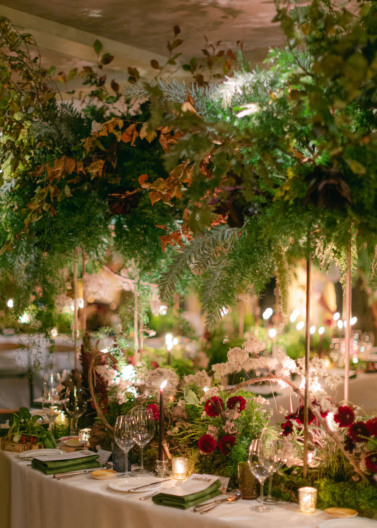 chloe-winstanley-events-heckfield-place-floral-installation-dinner-golborne-collection