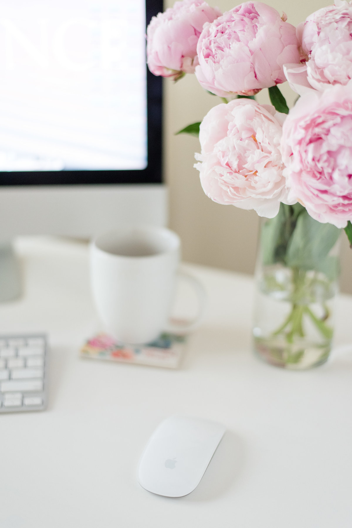 HoustonBrandPhotographer_DeskPeonies-1