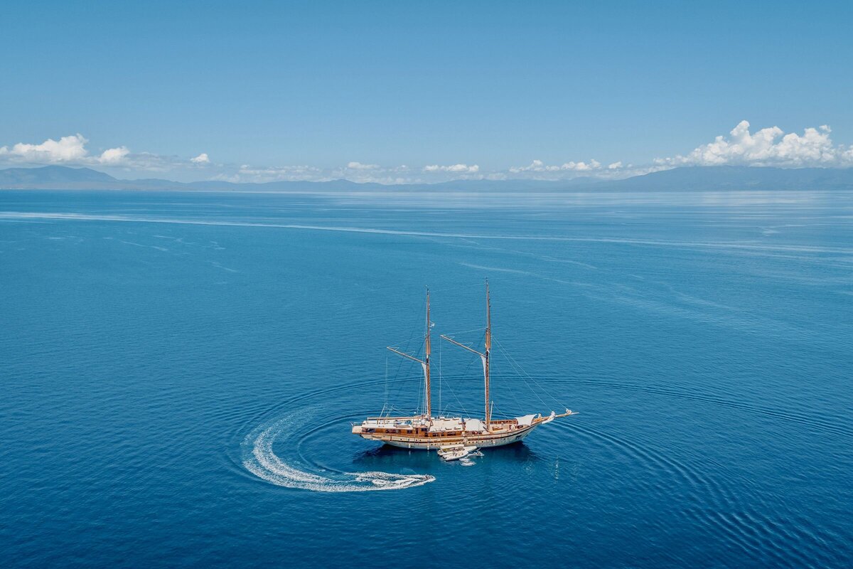 Set sail on a yacht charter that combines breathtaking scenery, unrivaled luxury, and exceptional service in Indonesia.
