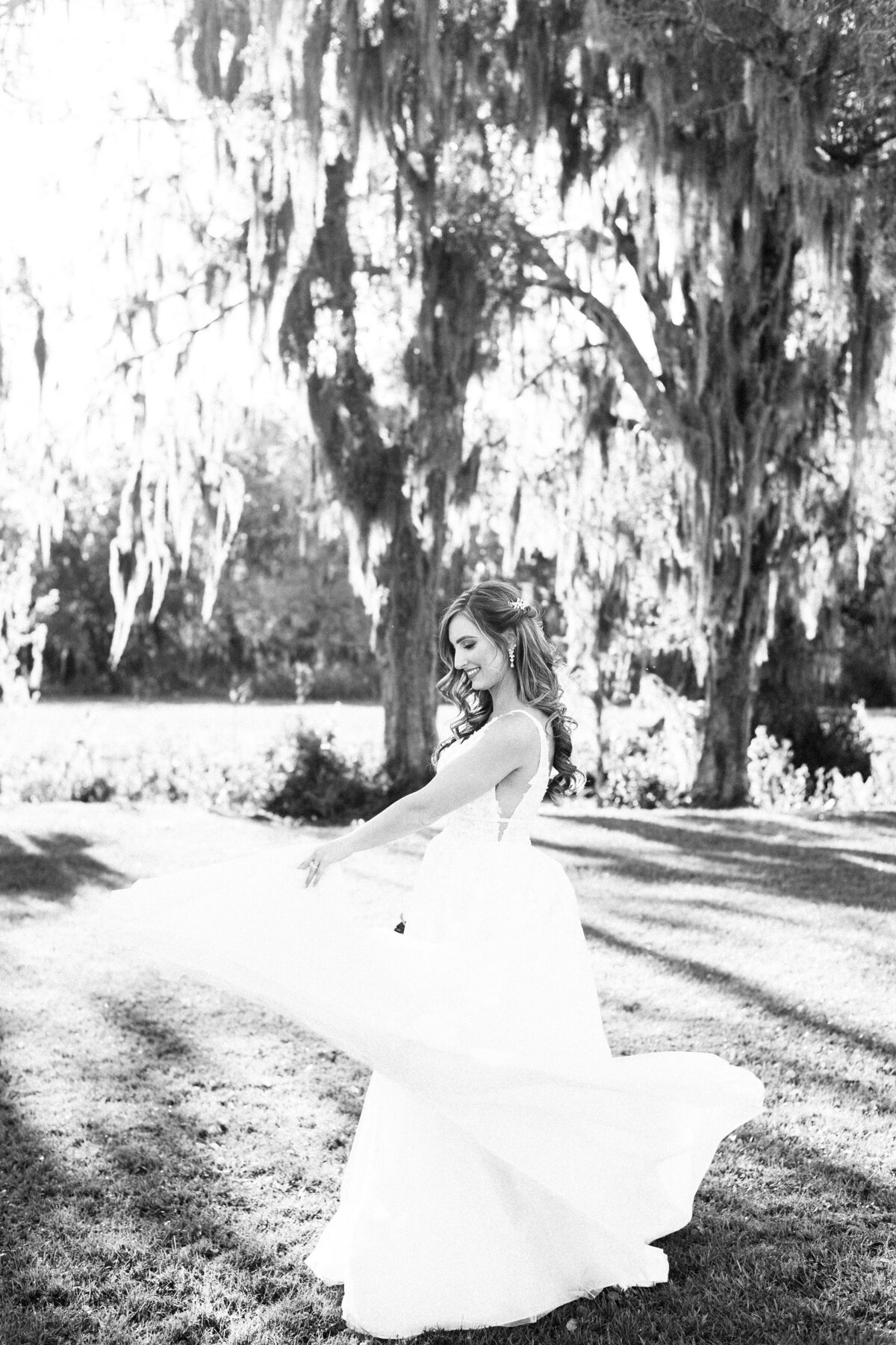 Copyright-Dewitt-for-Love-Photography-B+L-Southern-Grace-Barn-Wedding-Photographer-Florida-39