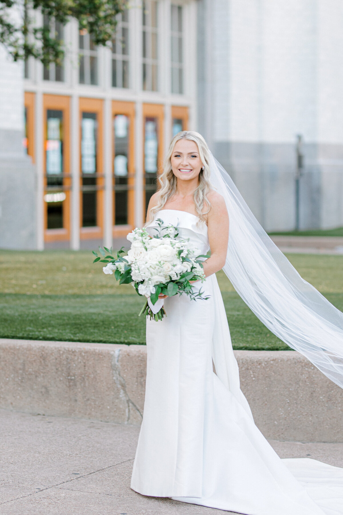 Madison & Michael's Wedding at Union Station | Dallas Wedding Photographer | Sami Kathryn Photography-141