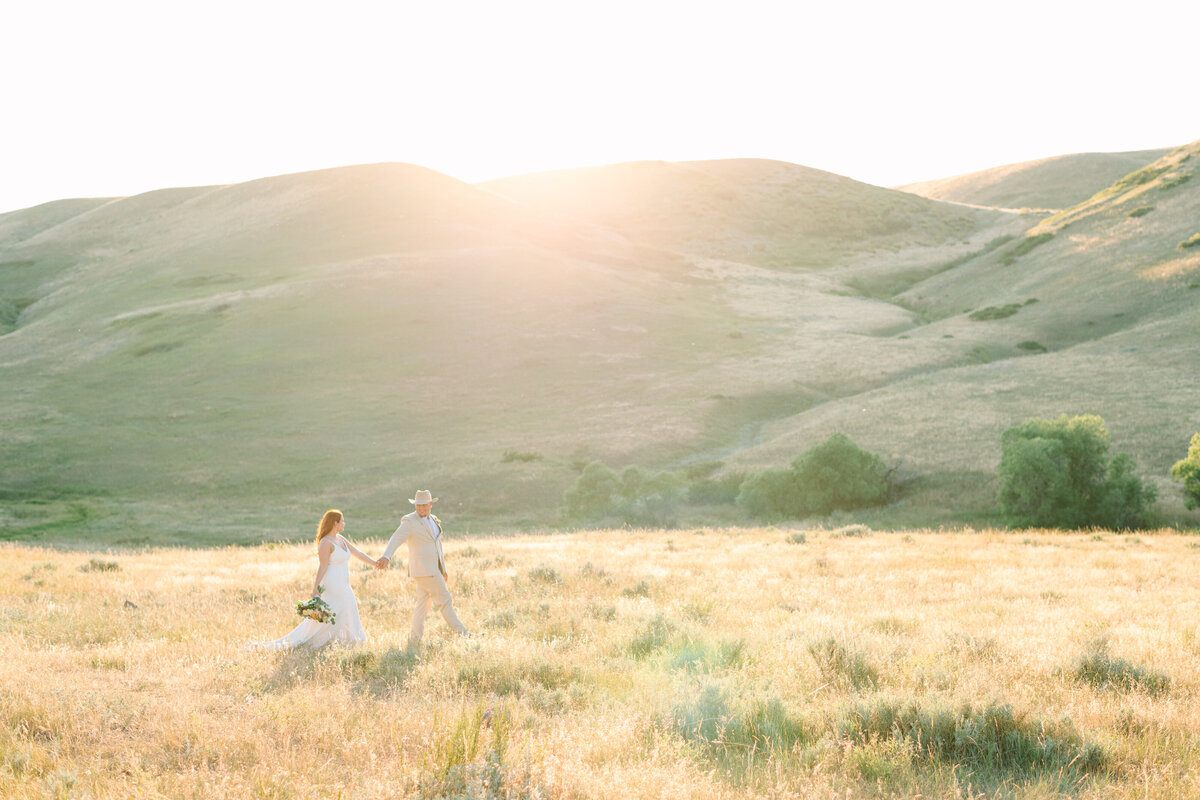 Montana Wedding Photographer - Ashley Dye- CassLee-9658
