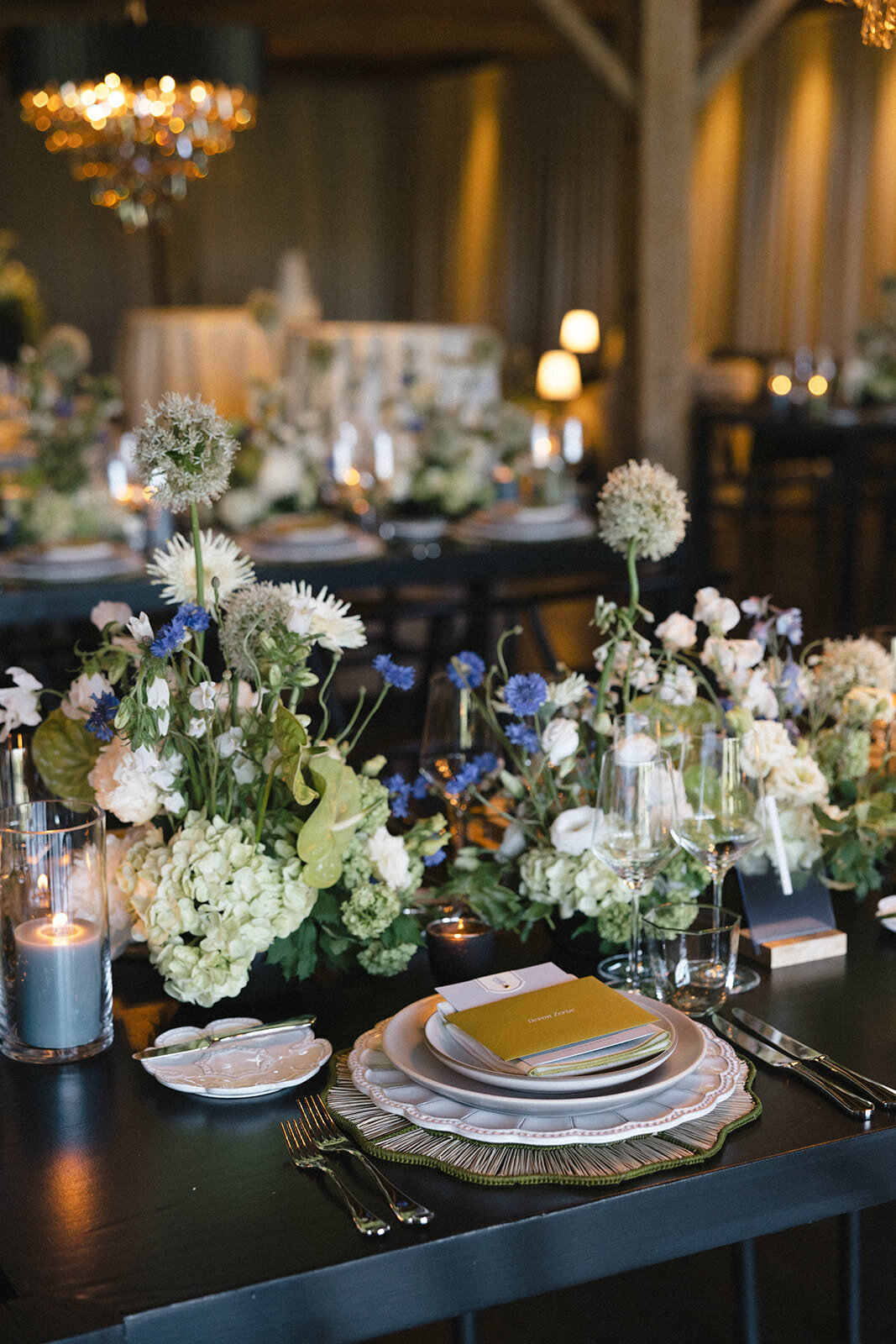 wedding-reception-table-decor-florals-calluna-events