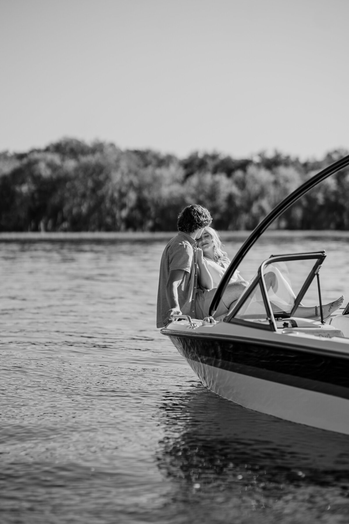 Millennium-Moments-Florida-Wedding-Photographer-Boat-Enagement-Session-Lake-FAV-15