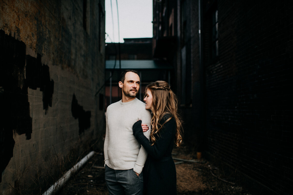 Industrial Downtown St Louis Engagement Session (29)