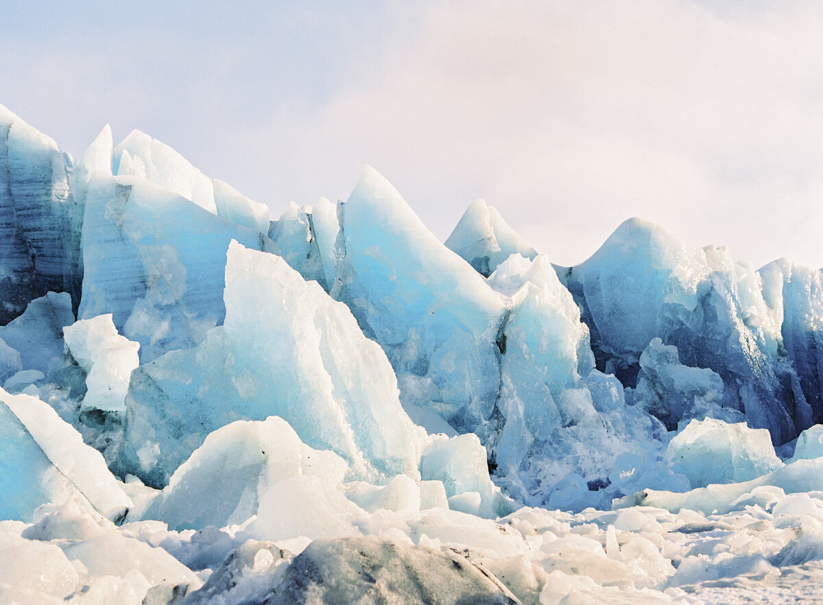glacier-adventure-engagement-alaska-philip-casey-photography-012
