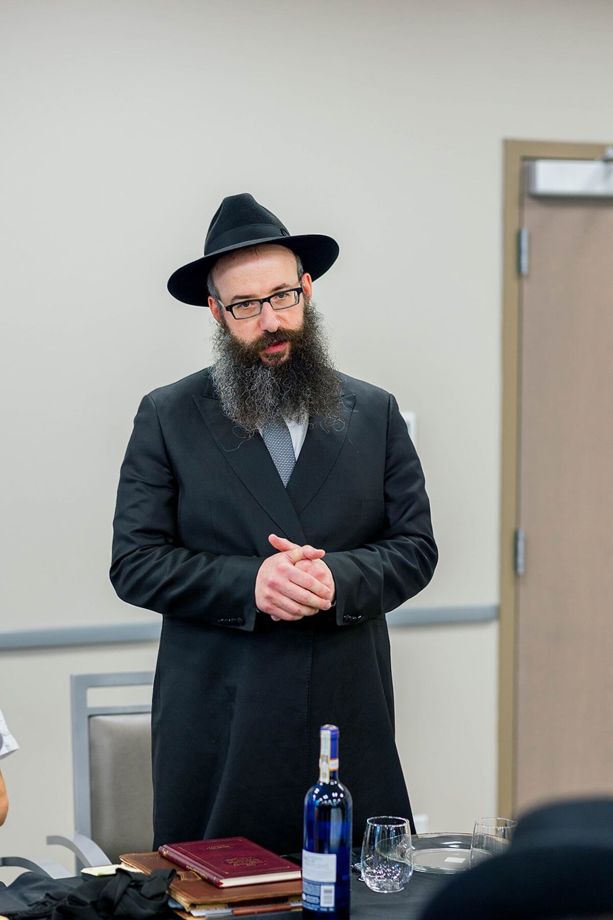 Eliana-Melmed-Photography-Chicago-LosAngeles-Jewish-WeddingPhotographer-CarmiKalman-Tisch-00137