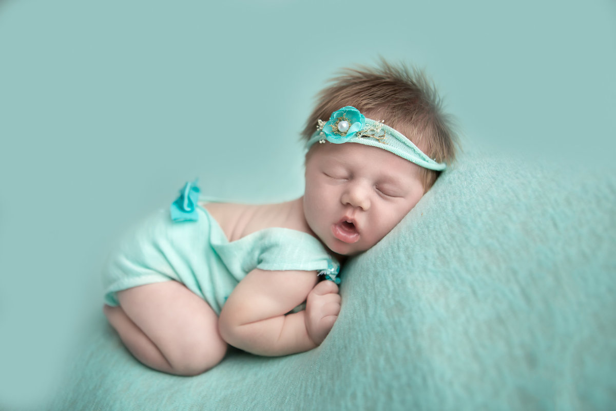 Maternity Newborn - Holly Dawn Photography - Wedding Photography - Family Photography - St. Charles - St. Louis - Missouri-80