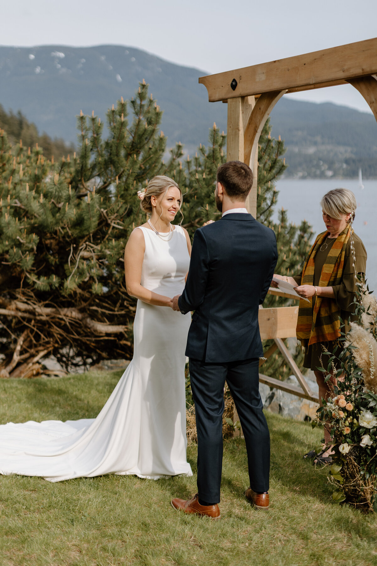 Bowen-Island-Elopement-Photographer-45