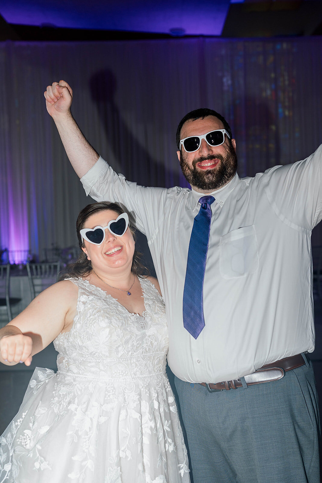 Eliana-Melmed-Photography-Chicago-LosAngeles-Jewish-WeddingPhotography-ElianaSklar-Sunglasses-00001