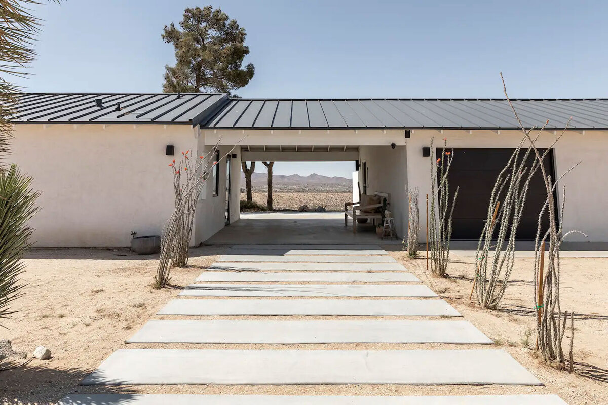 le-chacuel-airbnb-minimalist-desert-architecture