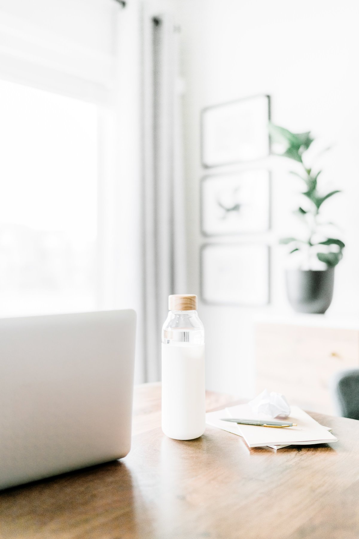 haute-stock-photography-laptop-and-chill-final-15