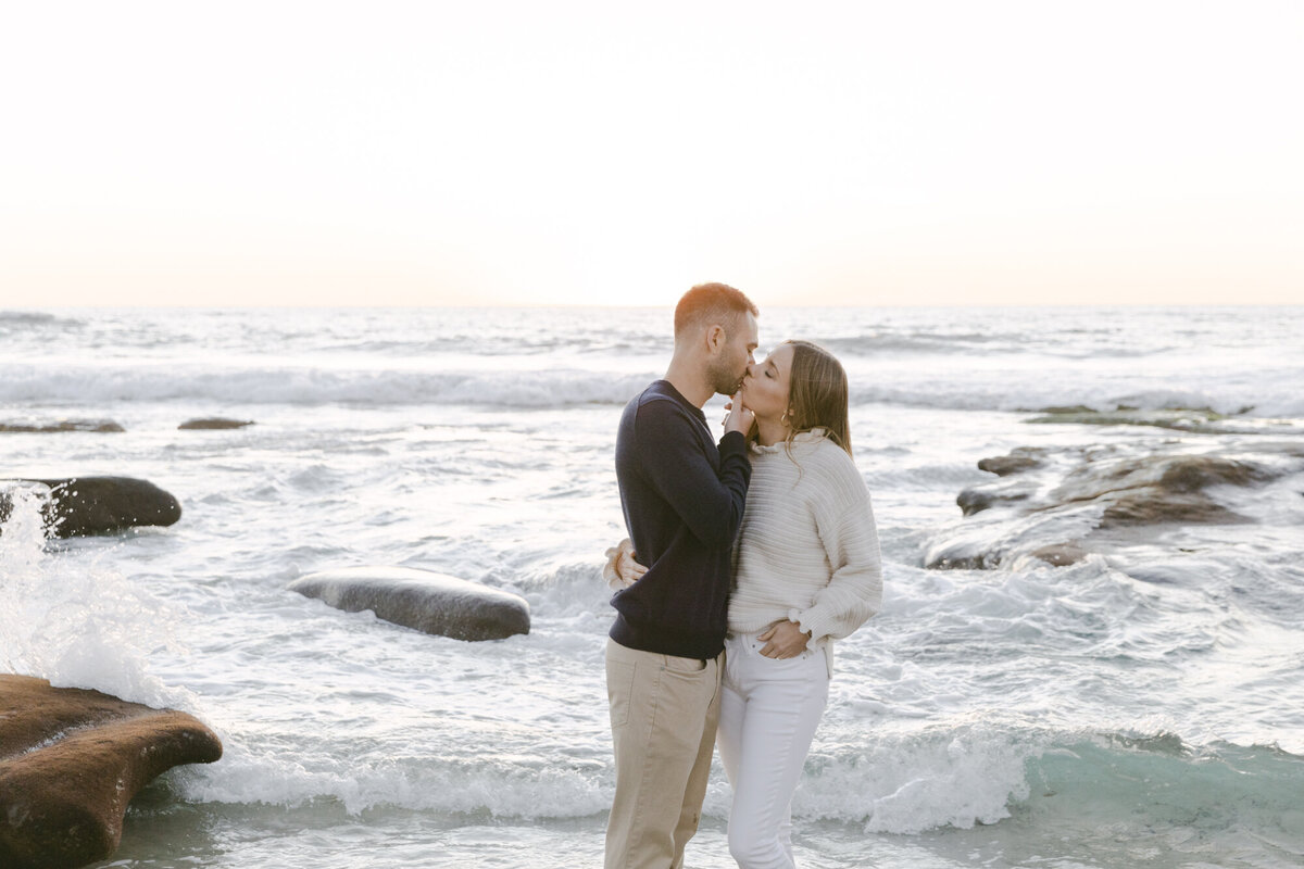 PERRUCCIPHOTO_WINDNSEA_BEACH_ENGAGEMENT_85