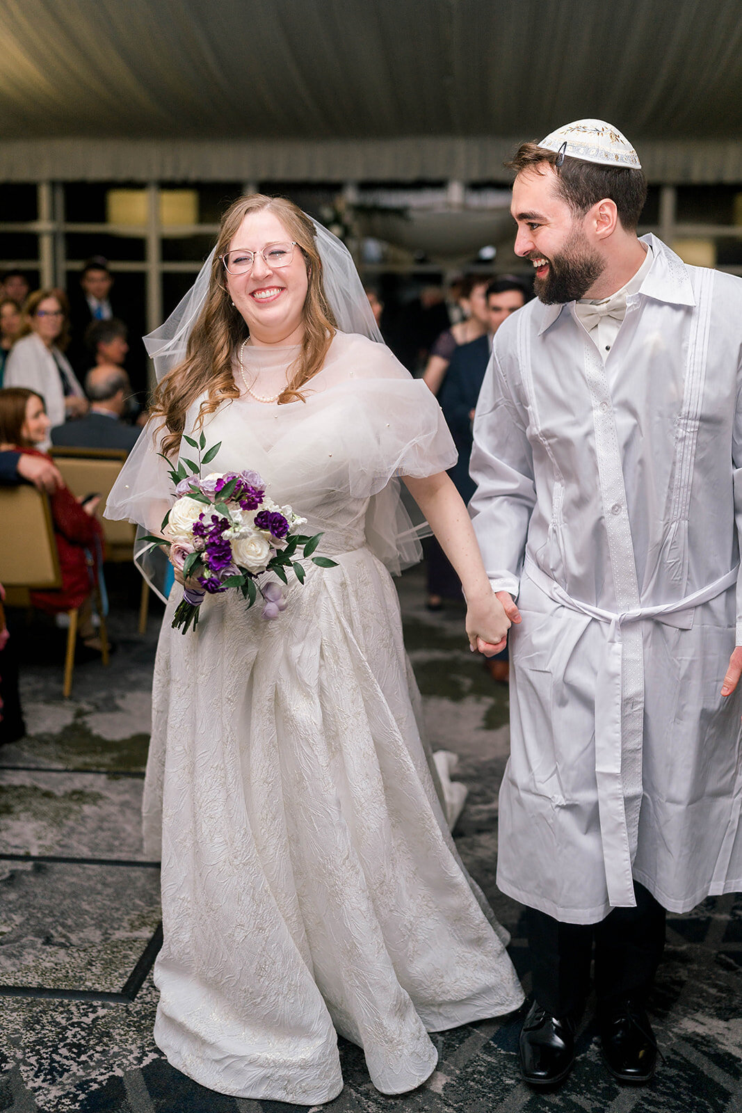 Eliana-Melmed-Photography-Chicago-LosAngeles-Jewish-WeddingPhotography-Chuppah-00268
