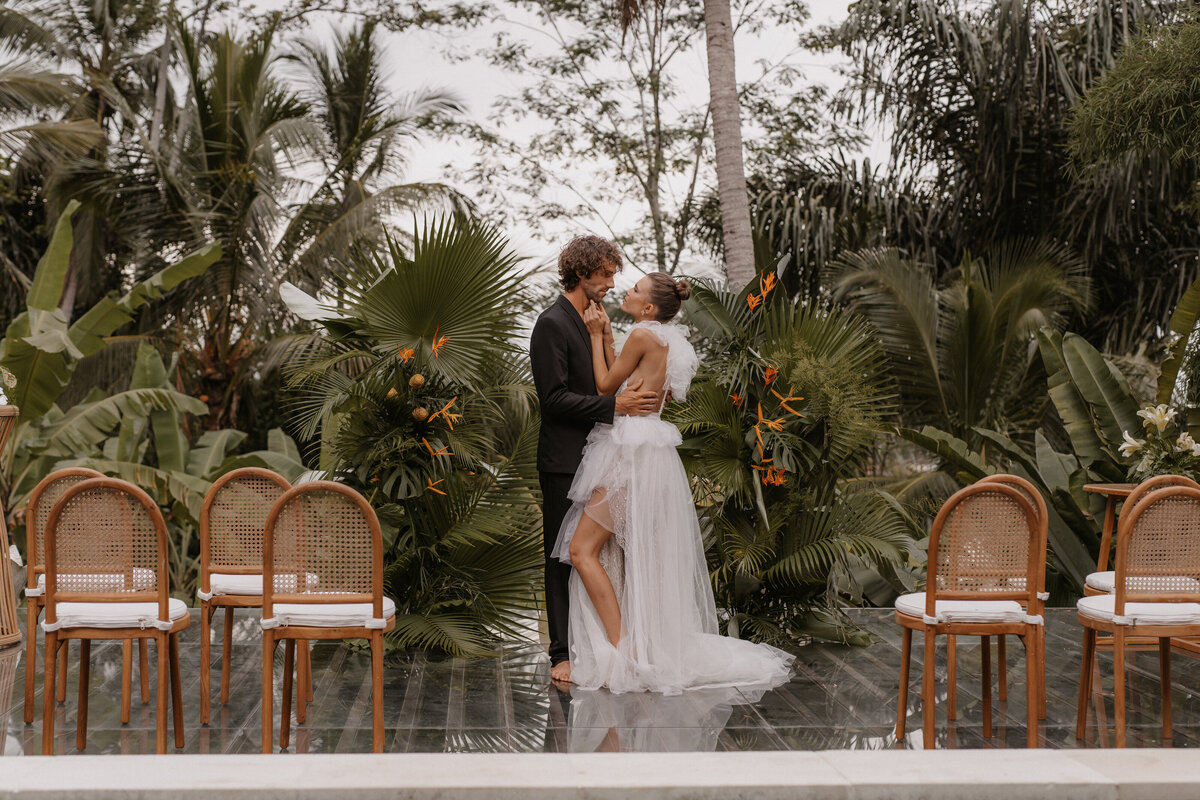 08782-Lisa Roeder Photography -  Bali Wedding