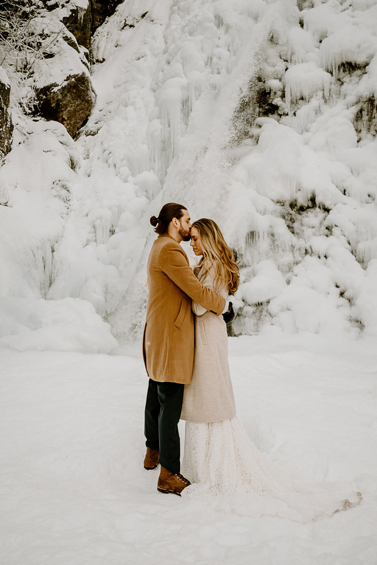 White-Mountains-New-Hampshire-Winter-Elopement (274 of 420)