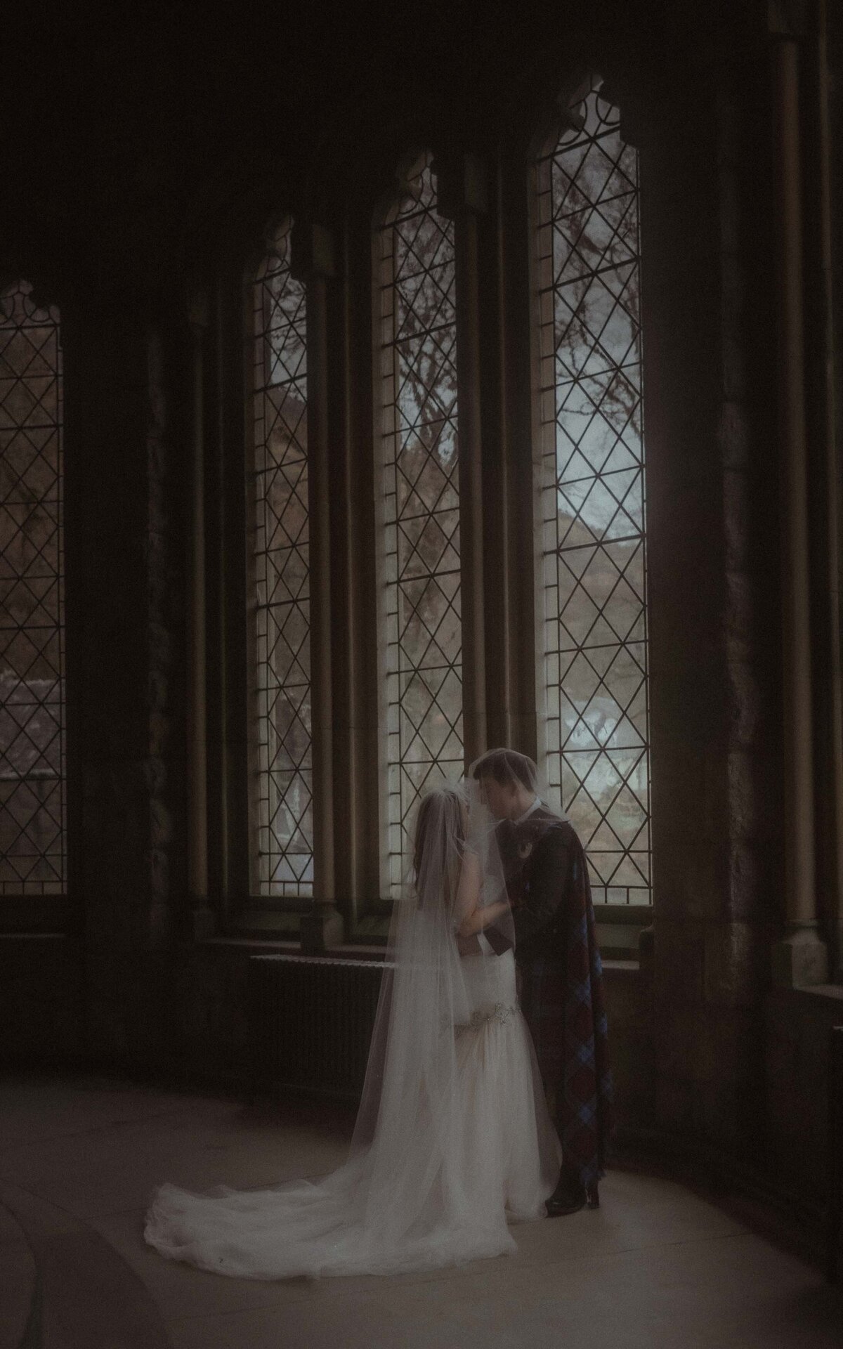 WeddingPhotography-TheSwiechs-StConansAndArdanaiseigScotland-155