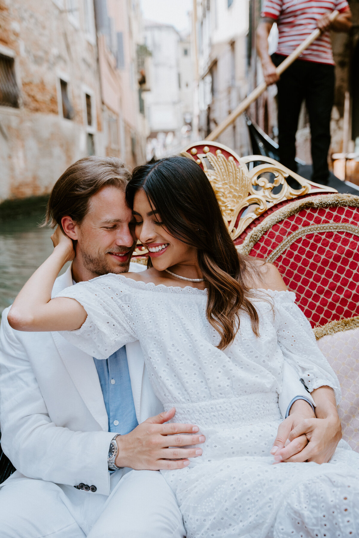 venice Italy elopement on gondola