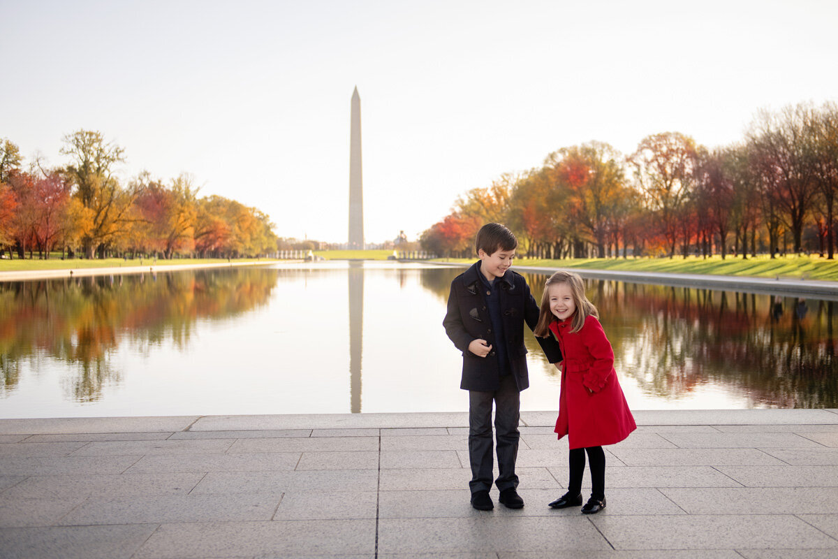 Family session of siblings located at DC