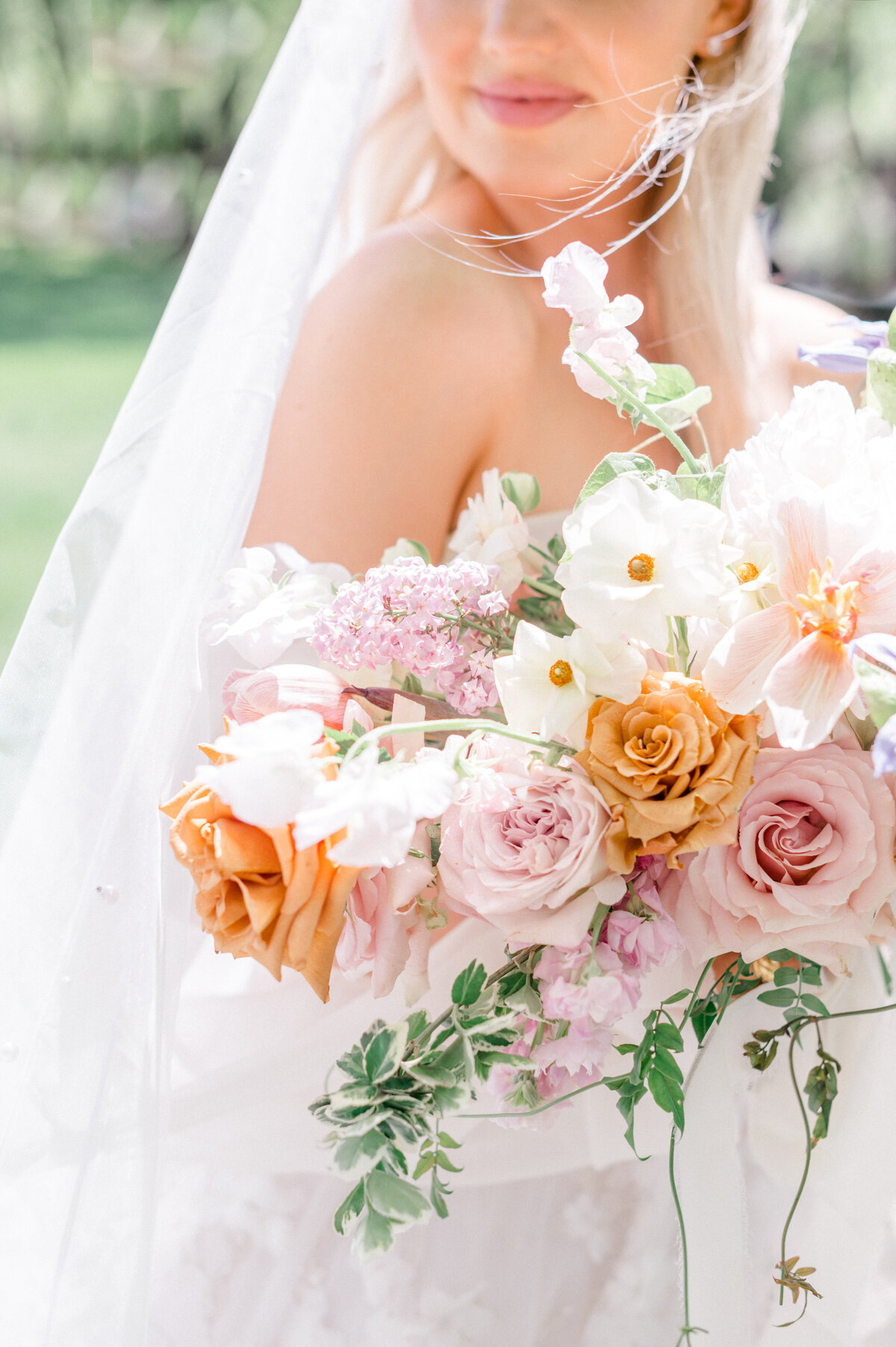 Connecticut wedding bridal flowers