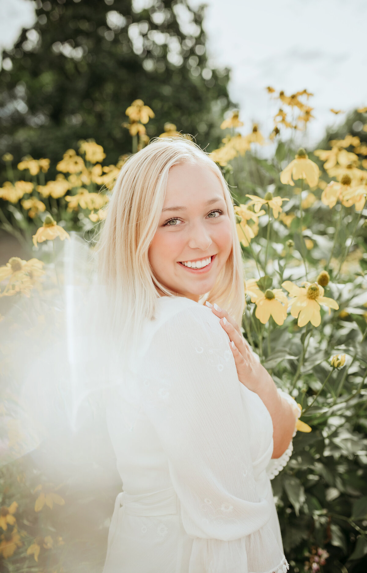 Step into enchanted evenings with senior portraits set in dreamy, ethereal settings. Shannon Kathleen Photography transforms your senior year into a fairytale. Schedule your session.