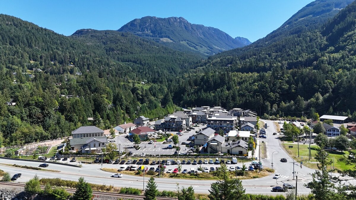 576520986_122153815136748347_8510765482428403718_n