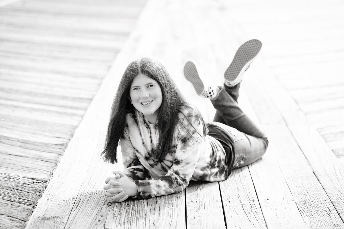 black-and-white-bat-mitzvah-preshoot-boardwalk