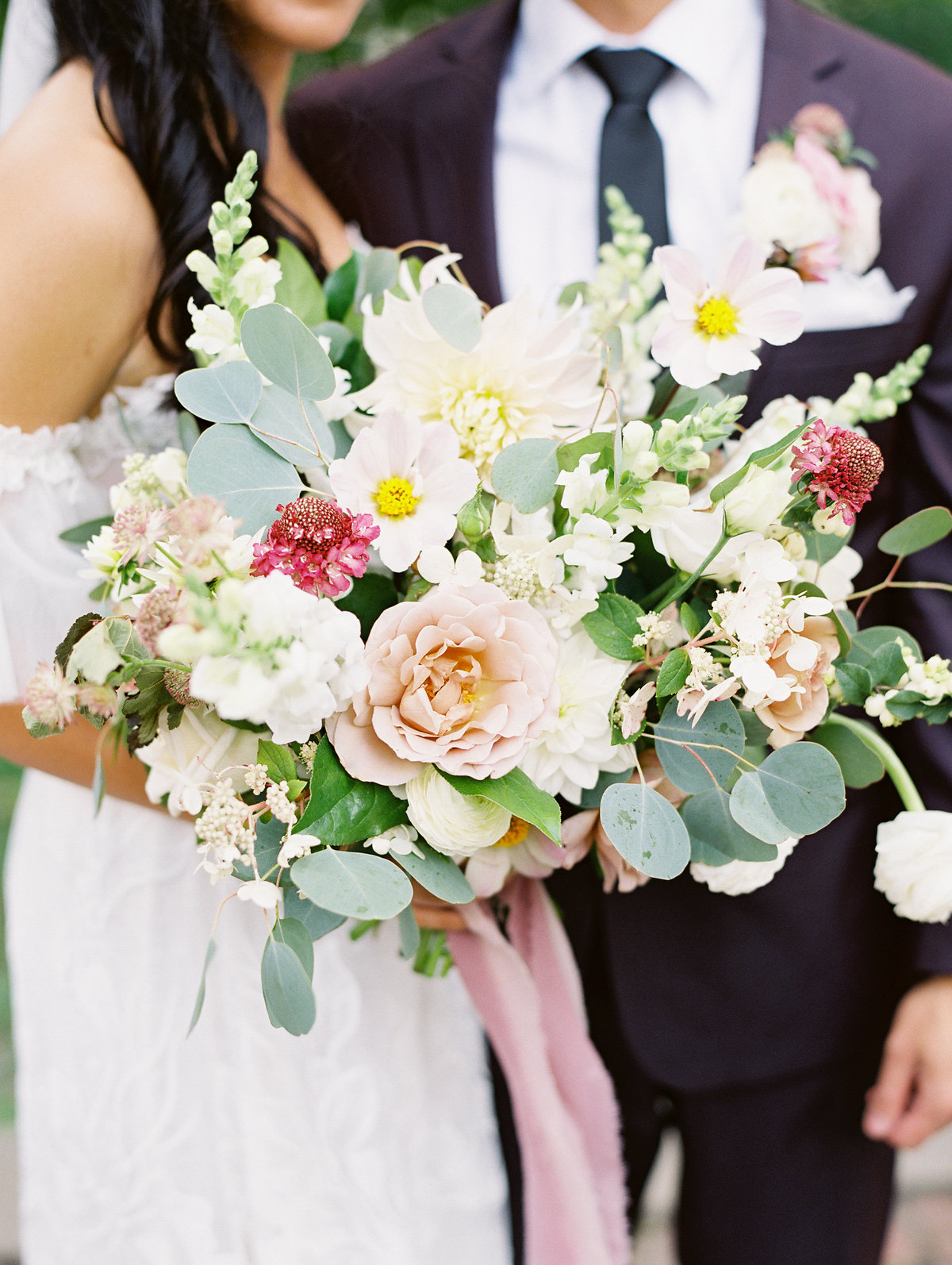organic romantic bridal bouquet