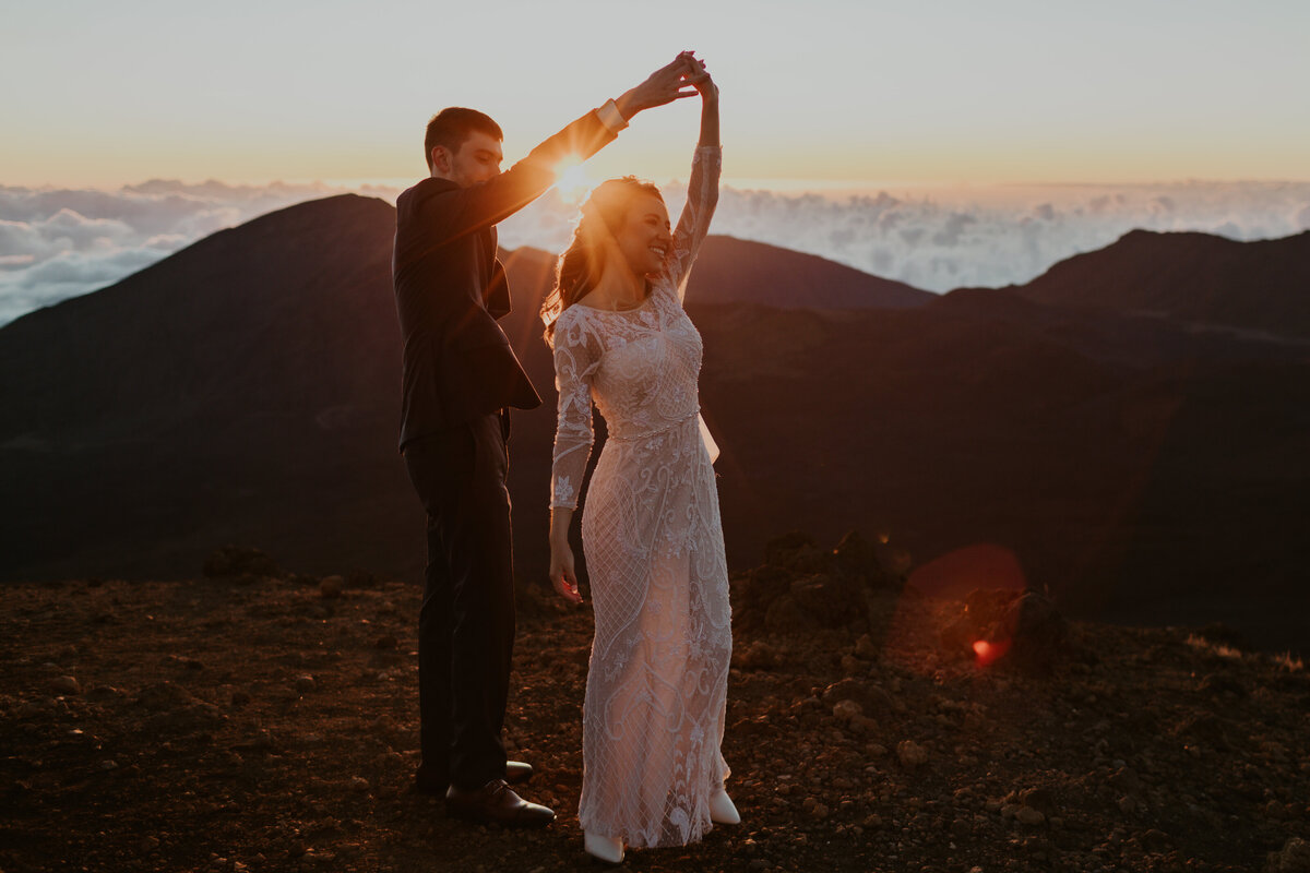 Sunrise Elopement Maui Wedding