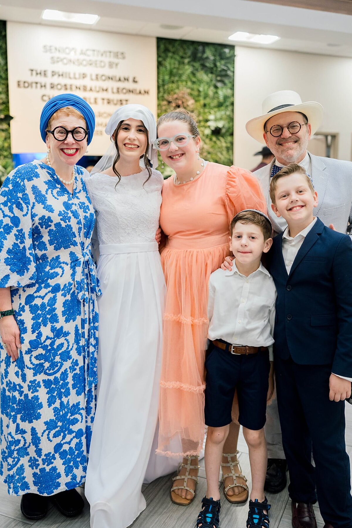 Eliana-Melmed-Photography-Chicago-LosAngeles-Jewish-WeddingPhotographer-CarmiKalman-KabbalatPanim-00034