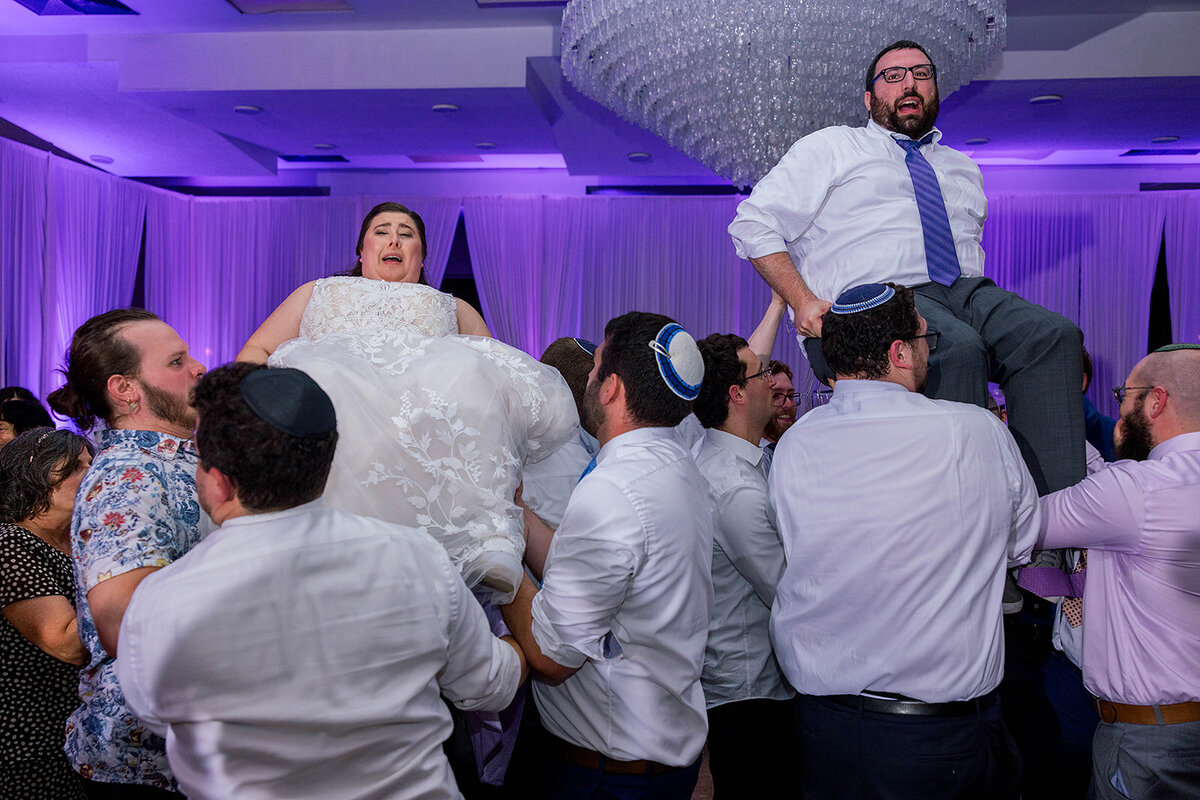 Eliana-Melmed-Photography-Chicago-LosAngeles-Jewish-WeddingPhotography-ElianaSklar-Simcha-00041