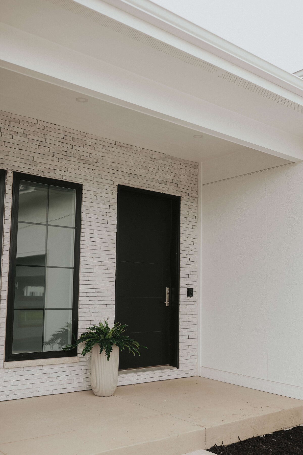 1320-Exterior-Polk-City-Central-Iowa-Custom-Home-JRL-Builders-3F1A4889