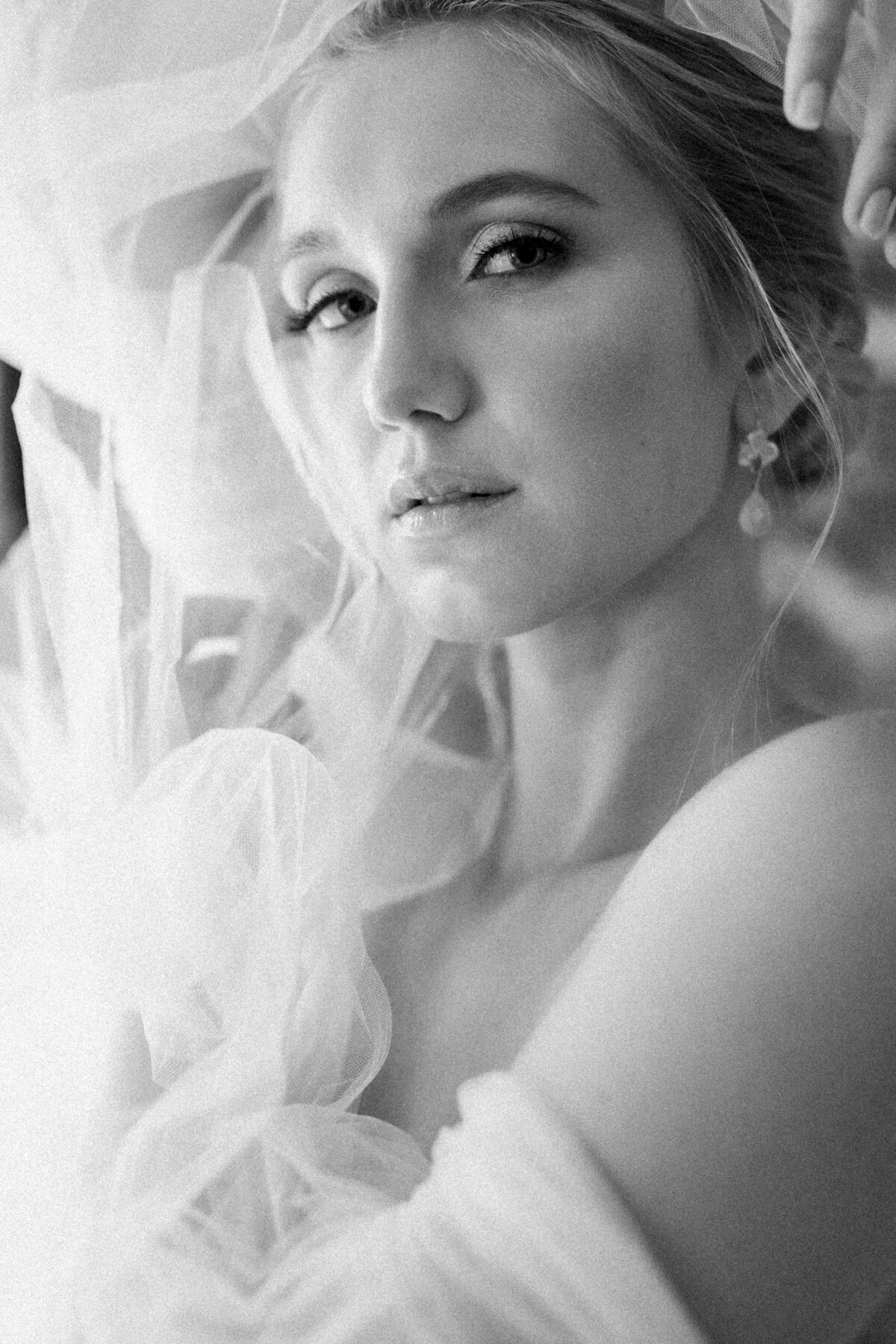 0508 Graydon Hall Manor British Vogue Editorial Toronto Wedding Lisa Vigliotta Photography