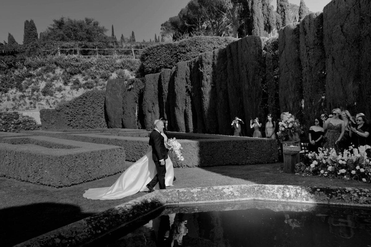 Flora_And_Grace_La_Foce_Tuscany_Editorial_Wedding_Photographer-309