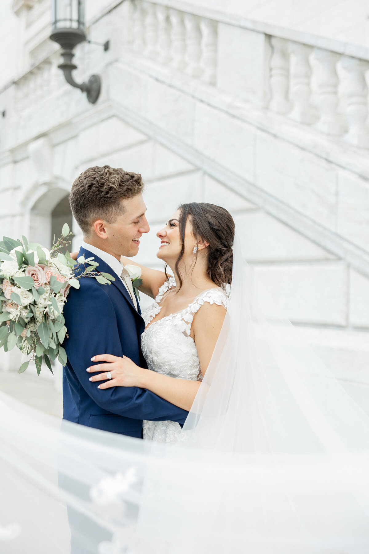 detroit-downtown-wedding-michigan-bride-groom-sweetest-heart-of-mary-church27